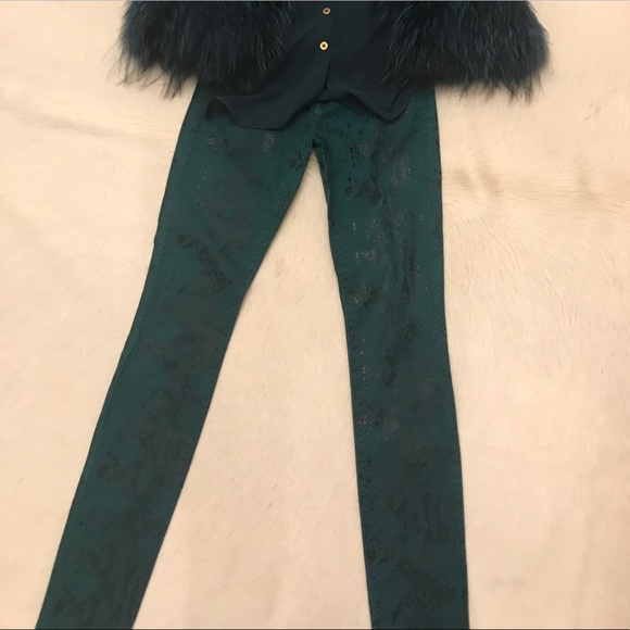 7 for all man kind green snake skin skinny jeans. - Picture 2 of 3